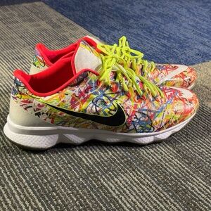 Nike CJ3 Trainer Thankful Graffiti Men’s Size 13 Shoes